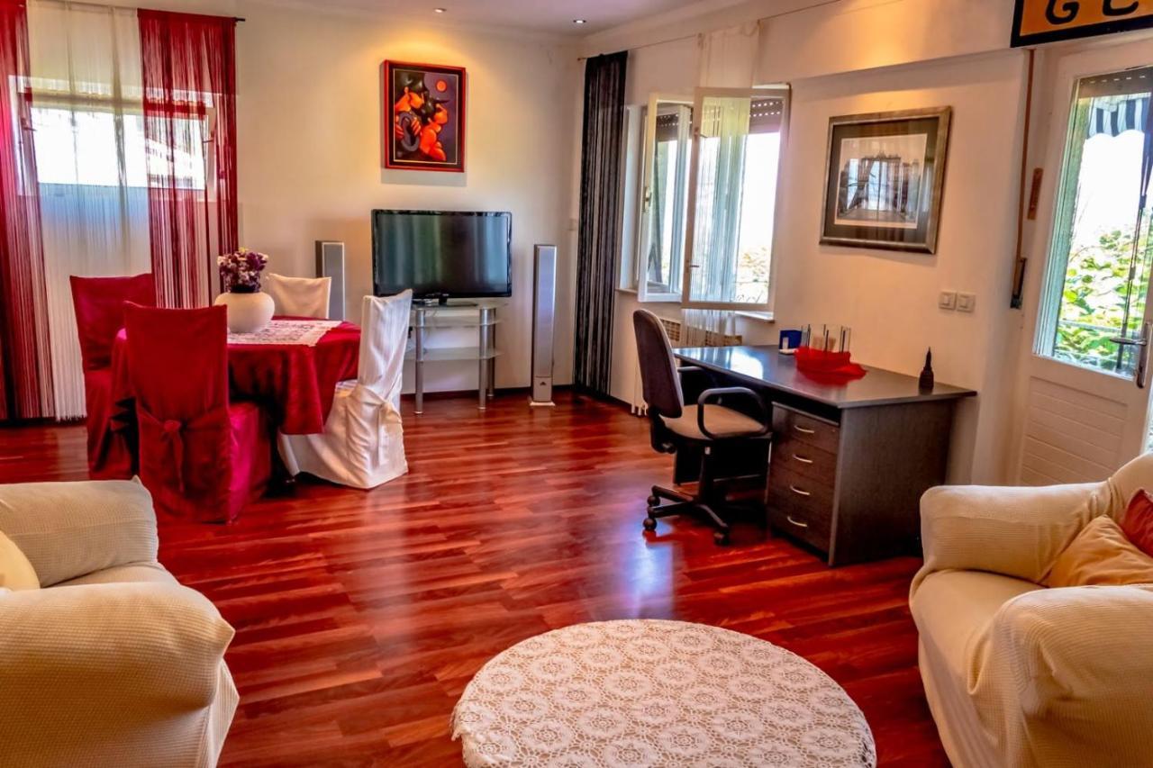 Apartment Gea Icici Exterior photo