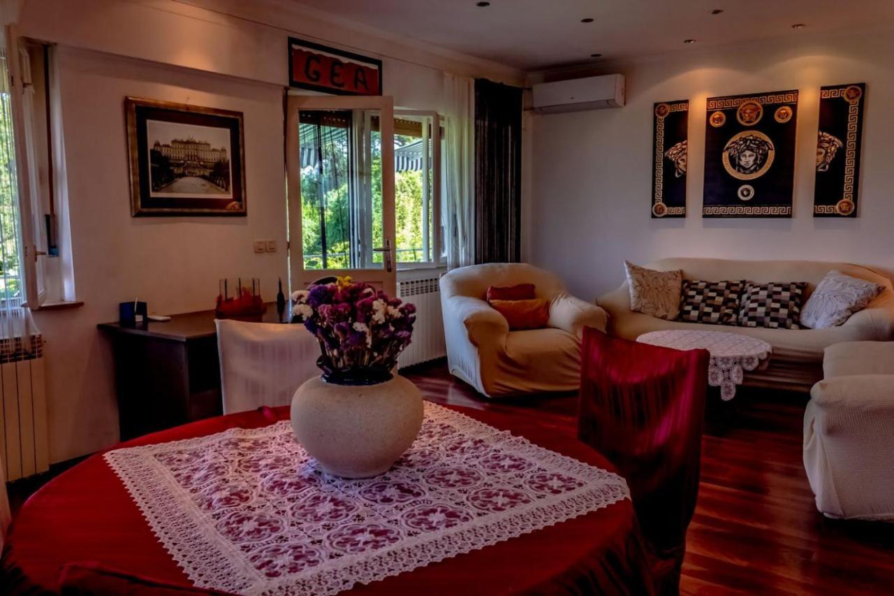 Apartment Gea Icici Exterior photo